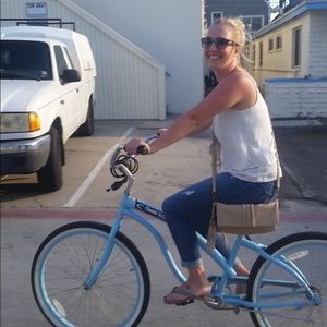 Meet your Posher, Melissa